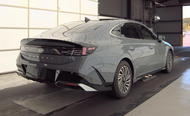 2024 Hyundai Sonata Hybrid Limited Sedan