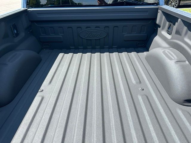 2023 Ford F-150 Raptor Truck SuperCrew Cab