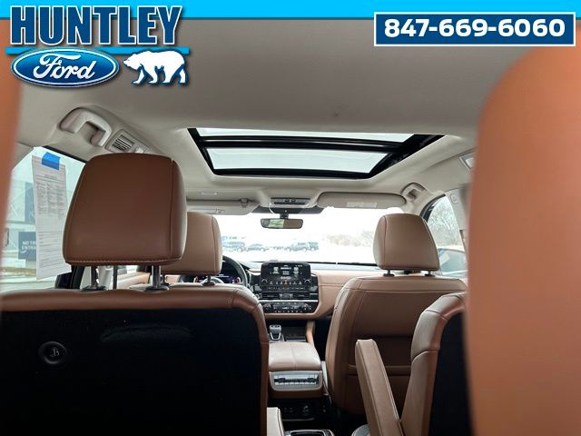 2024 Nissan Pathfinder Platinum SUV