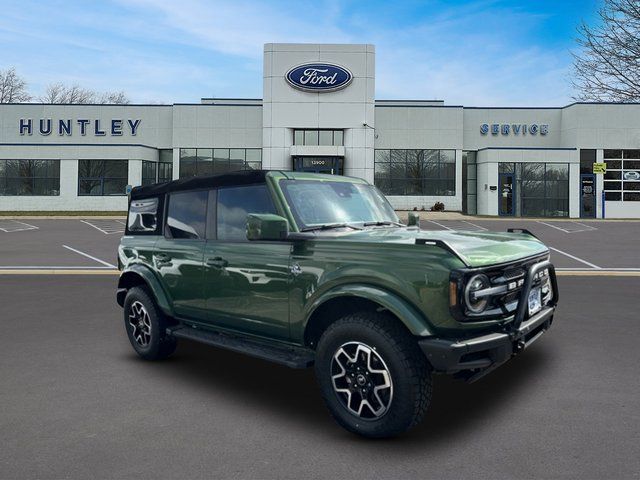 2023 Ford Bronco Outer Banks SUV