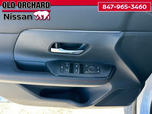 2026 Nissan Kicks SR SUV