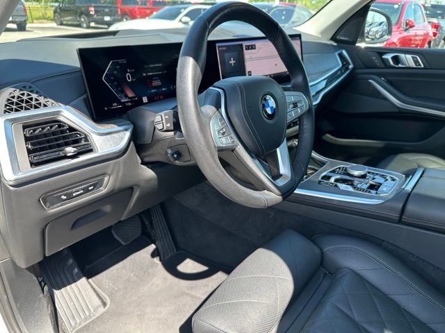 2025 BMW X7 xDrive40i SUV