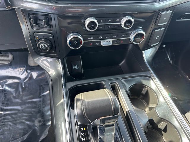 2022 Ford F-150 XLT Truck SuperCrew Cab