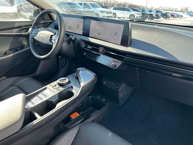 2024 Kia EV6 Wind SUV