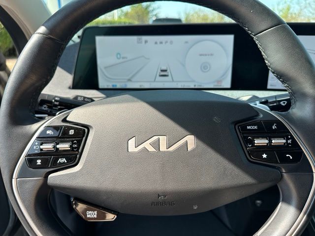 2023 Kia EV6 Wind SUV