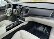 2020 Volvo XC90 T6 Momentum SUV