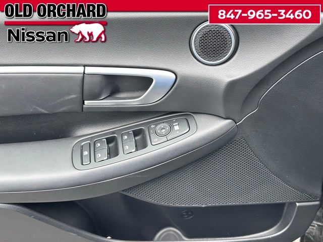 2025 Hyundai Sonata SEL Sedan
