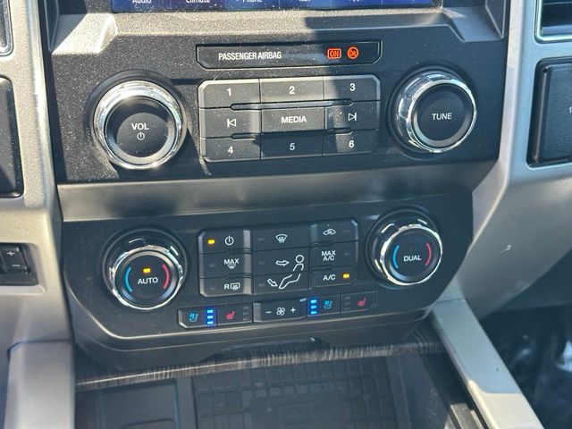 2021 Ford F-250 Lariat Truck Crew Cab