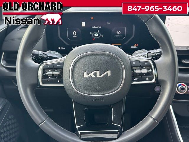 2025 Kia Carnival SX Van Passenger Van