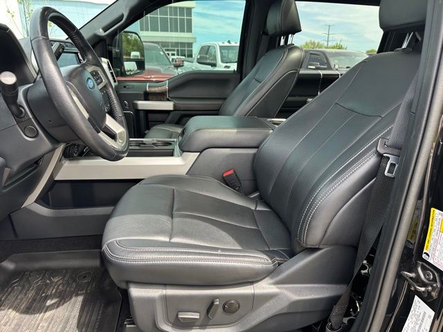 2022 Ford F-350 Lariat Truck Crew Cab