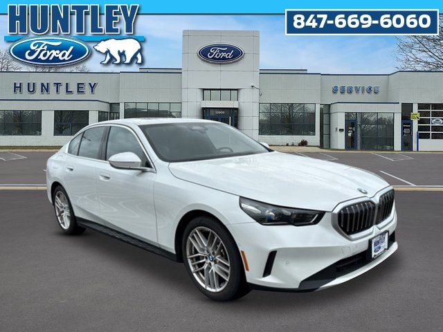 2025 BMW 530i 530i xDrive Sedan