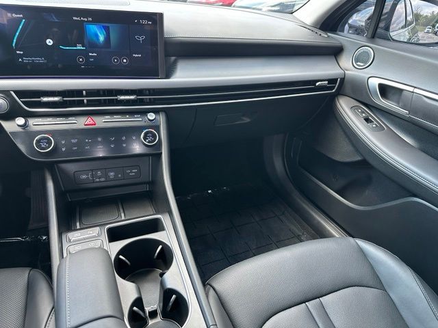 2025 Hyundai Sonata Hybrid Limited Sedan