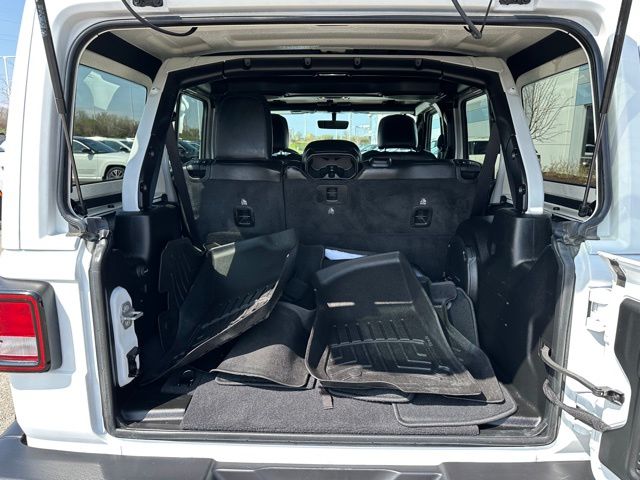 2021 Jeep Wrangler Unlimited Sahara Altitude SUV