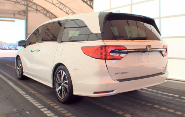 2022 Honda Odyssey Touring Van