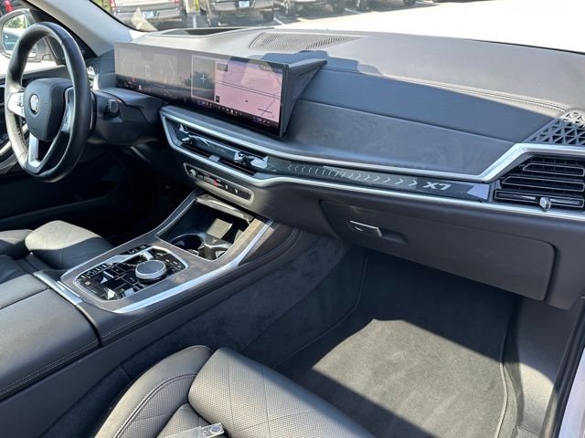 2025 BMW X7 xDrive40i SUV