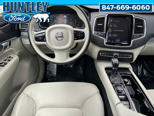 2020 Volvo XC90 T6 Momentum SUV