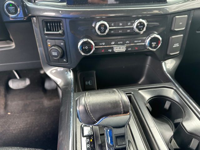 2022 Ford F-150 XLT Truck SuperCrew Cab