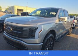 2023 Ford F-150 Lightning Lariat Truck SuperCrew Cab