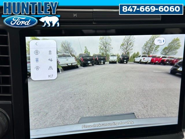 2025 Ford F-150 Lariat Truck SuperCrew Cab