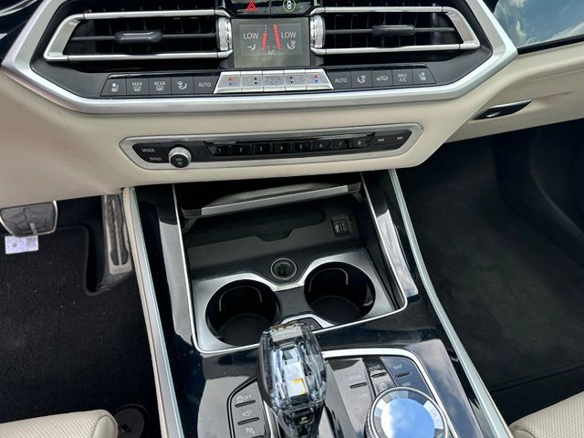 2022 BMW X5 M50i SUV