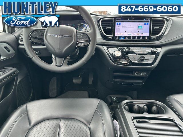 2024 Chrysler Pacifica Plug-In Hybrid Select Van Passenger Van