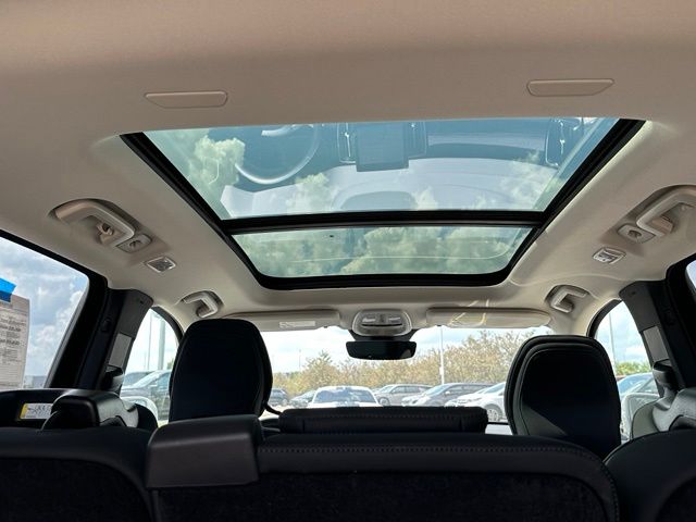 2025 Volvo XC90 B6 Plus 7-Seater SUV