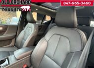 2025 Volvo XC40 B5 Plus Dark Theme SUV