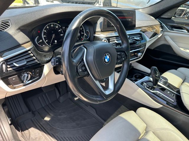 2017 BMW 540i 540i xDrive Sedan