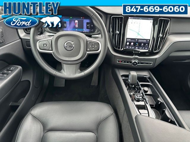 2025 Volvo XC60 B5 Core SUV