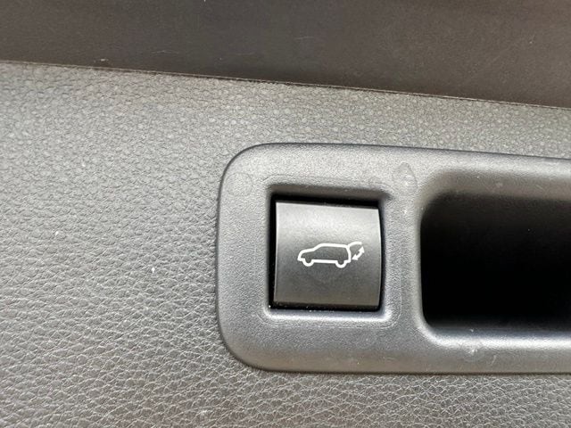 2024 Toyota Highlander LE SUV