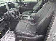 2025 Kia Carnival SX Van Passenger Van