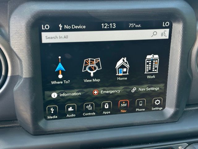 2022 Jeep Gladiator Willys Truck Crew Cab
