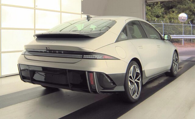 2024 Hyundai IONIQ 6 SEL Sedan