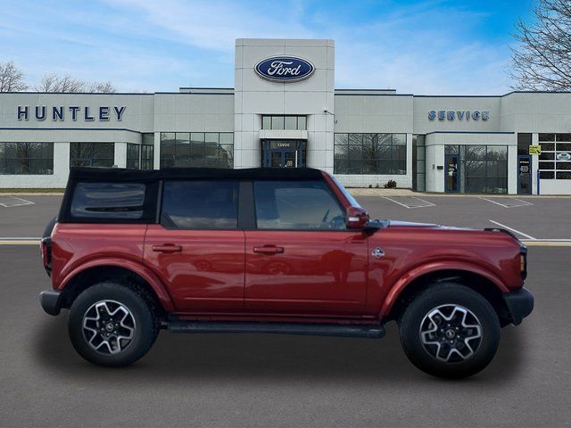 2022 Ford Bronco Outer Banks SUV