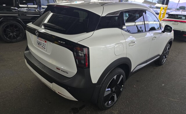 2025 Nissan Kicks SR SUV