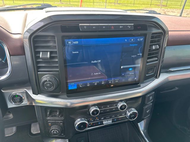 2022 Ford F-150 Lariat Truck SuperCrew Cab