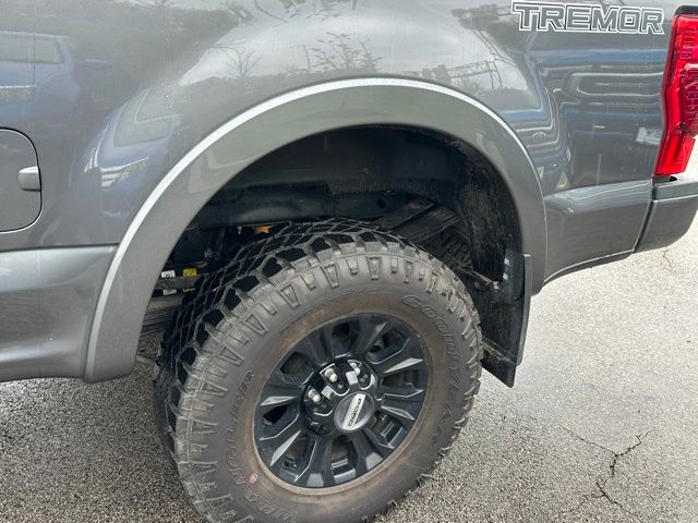 2022 Ford F-250 Lariat Truck Crew Cab