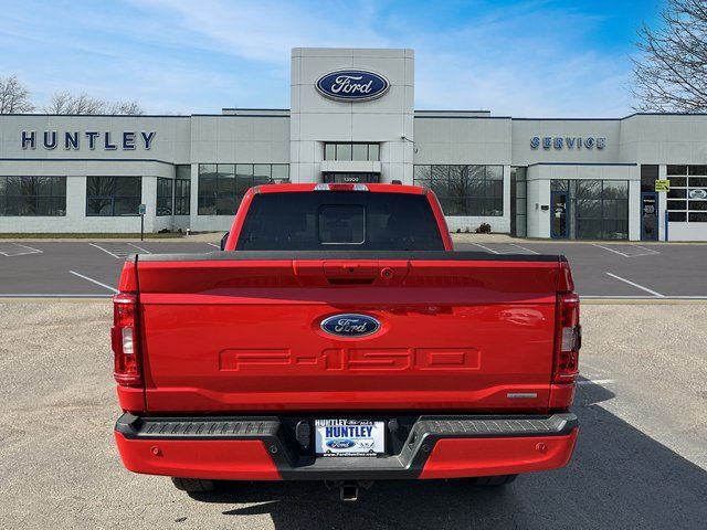 2022 Ford F-150 XLT Truck SuperCrew Cab