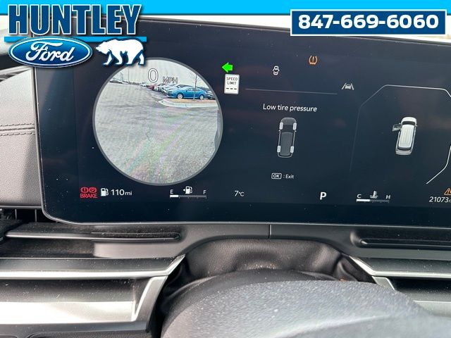 2025 Kia Carnival SX Van Passenger Van