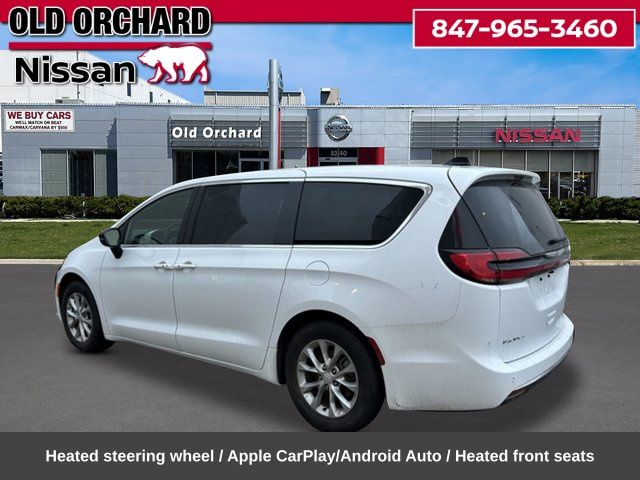 2026 Chrysler Pacifica Limited Van Passenger Van