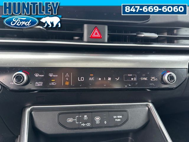 2025 Kia Carnival SX Van Passenger Van