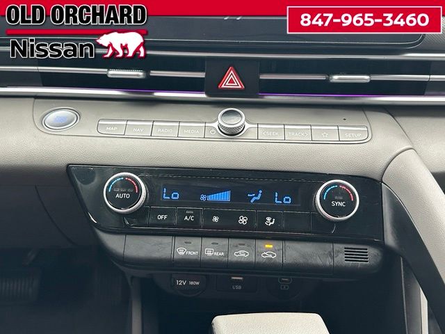 2024 Hyundai Elantra SEL Sedan