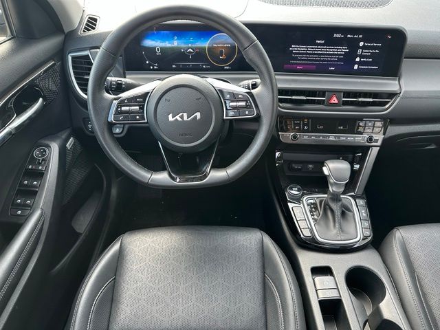 2025 Kia Seltos SX SUV