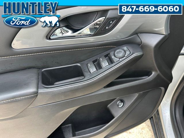 2021 Chevrolet Traverse LT SUV