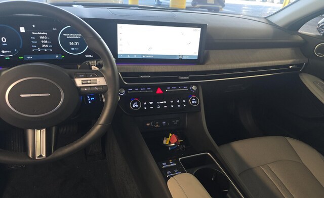 2025 Hyundai Sonata Hybrid Limited Sedan