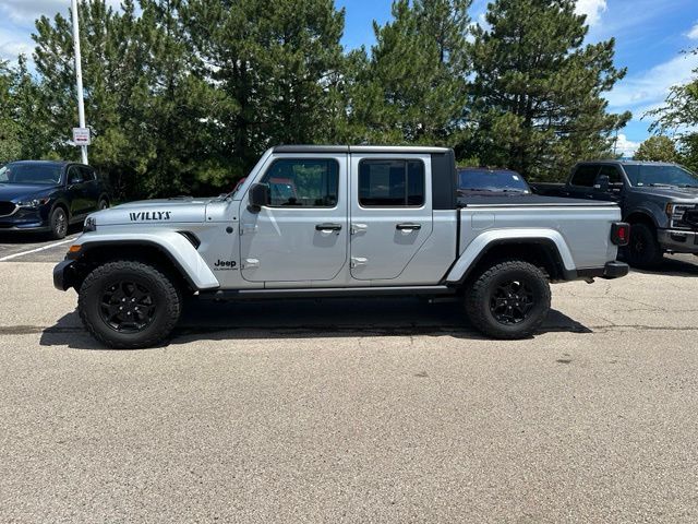 2022 Jeep Gladiator Willys Truck Crew Cab