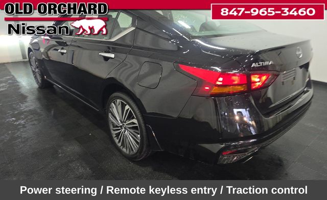 2024 Nissan Altima Platinum Sedan