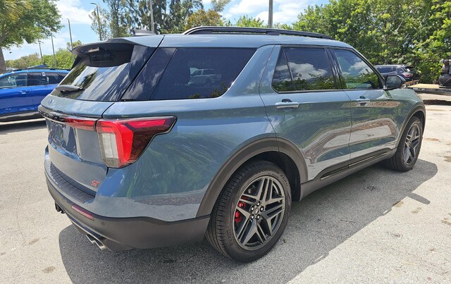 2025 Ford Explorer ST SUV
