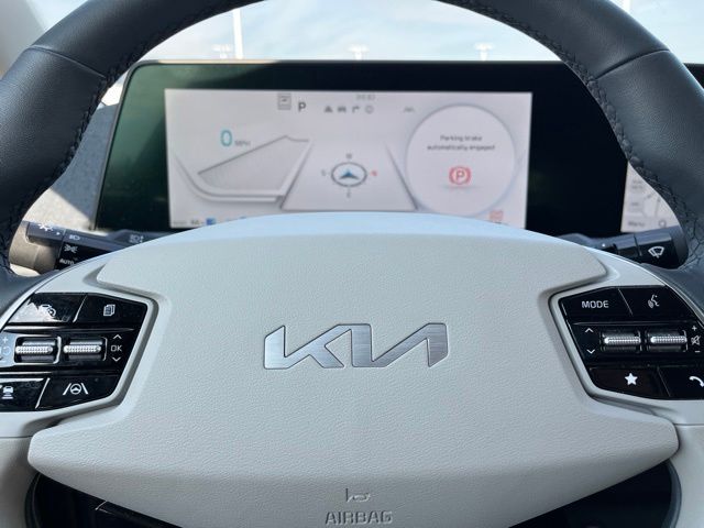2023 Kia EV6 Wind SUV