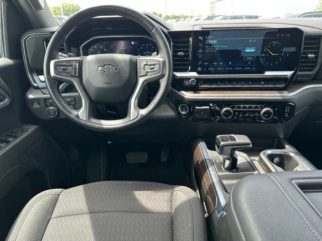 2022 Chevrolet Silverado 1500 RST Truck Crew Cab
